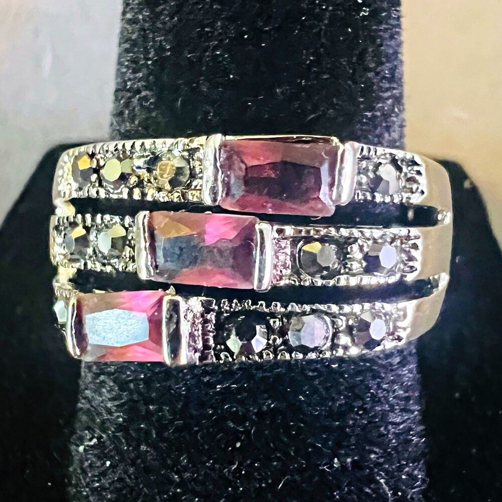 Silver Tone 3-Row Band Ring Pink Rectangular Stones Metal Size 7